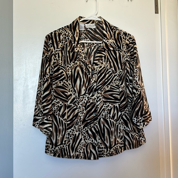 Animal Print 3/4 length Blouse - Picture 1 of 6